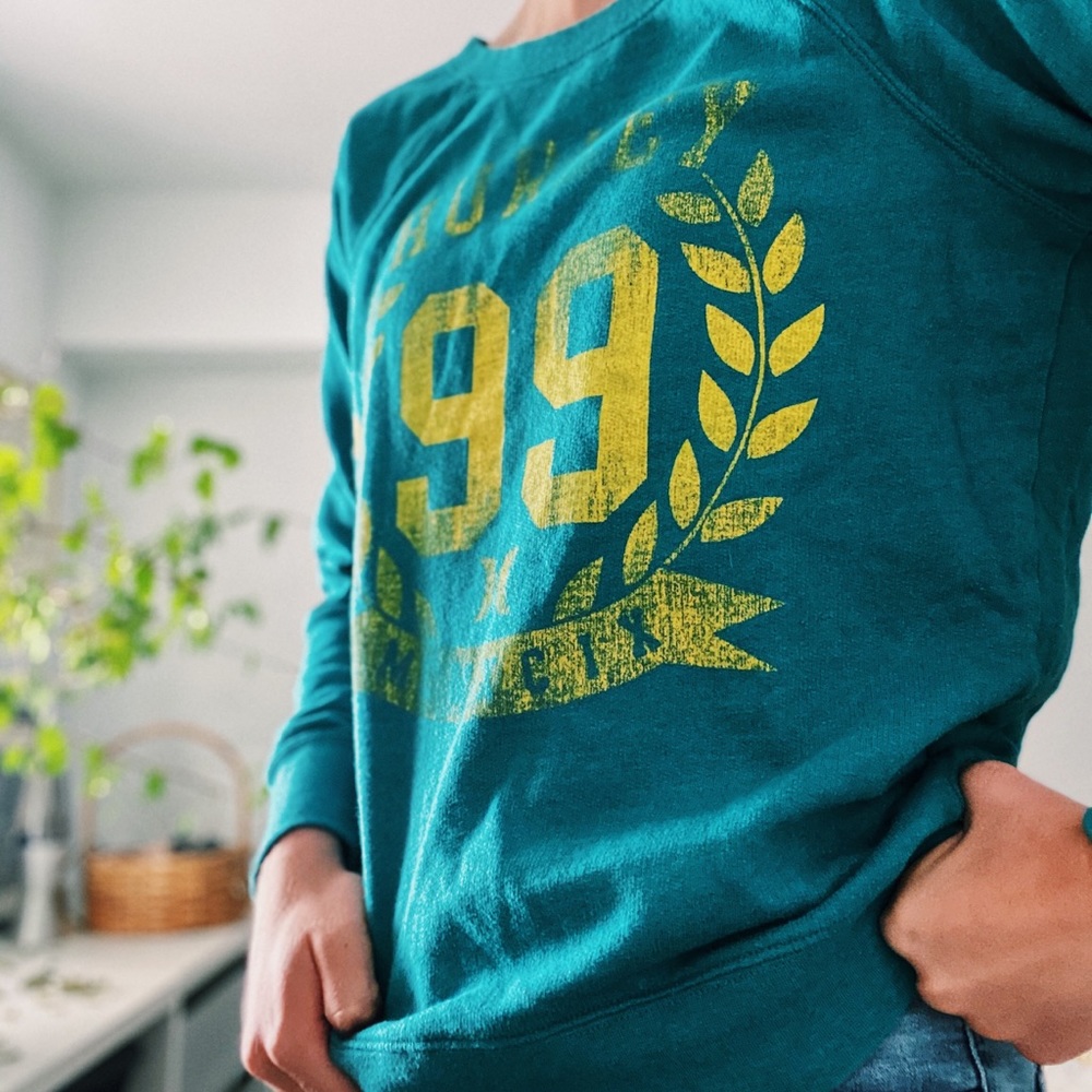 Hurley sweatshirt